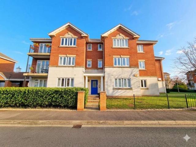 Flat for sale in Priddy's Hard, Middlecroft