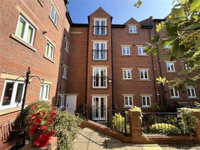 Flat for sale in Hexham, Northumberland