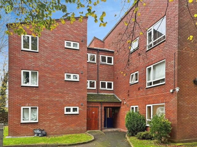 Flat for sale in Hamstead, West Midlands
