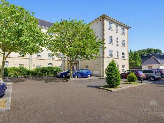 Flat for sale in Greenbank, Mount Wise