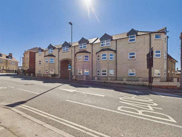 Flat for sale in Chippenham, Wiltshire