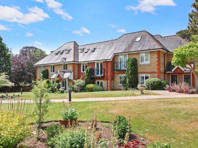 Flat for sale in Reffles Bridge, Reigate and Banstead