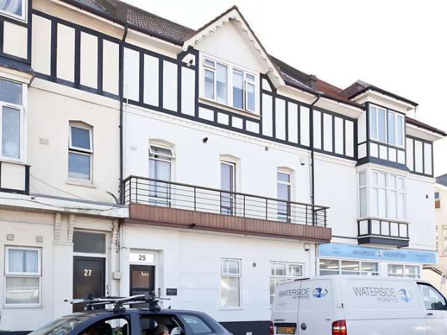 Flat for rent in Wick, Bournemouth