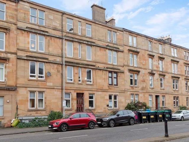Flat for sale in Sandyford, Glasgow