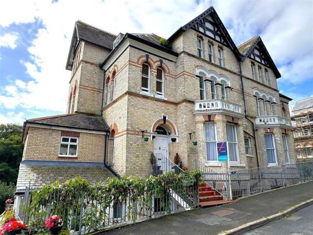 Flat for sale in Slade, Kentisbury
