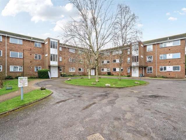 Flat for sale in West Worthing, Worthing