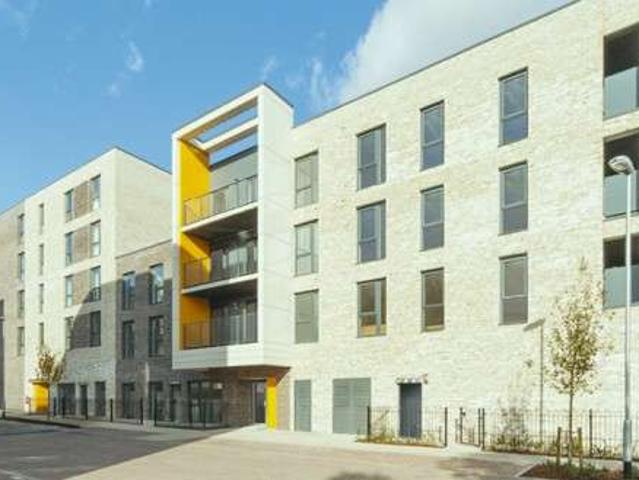 Flat for rent in Colindale, Colindale