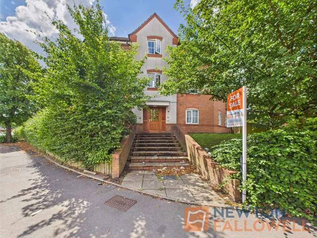 Flat for sale in Bloxwich, Walsall