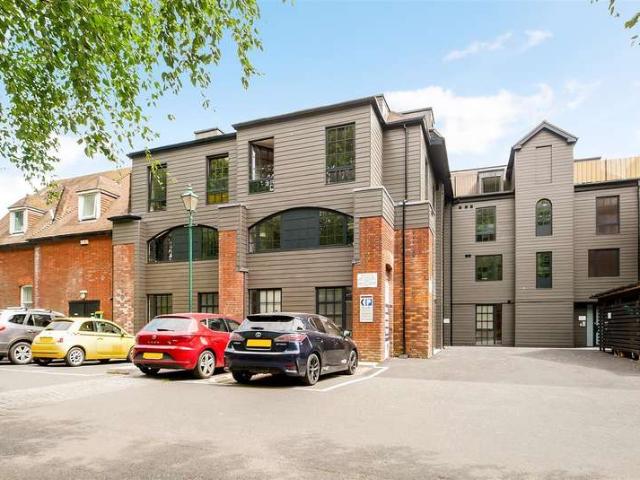 Flat for sale in Chichester, Littlecote
