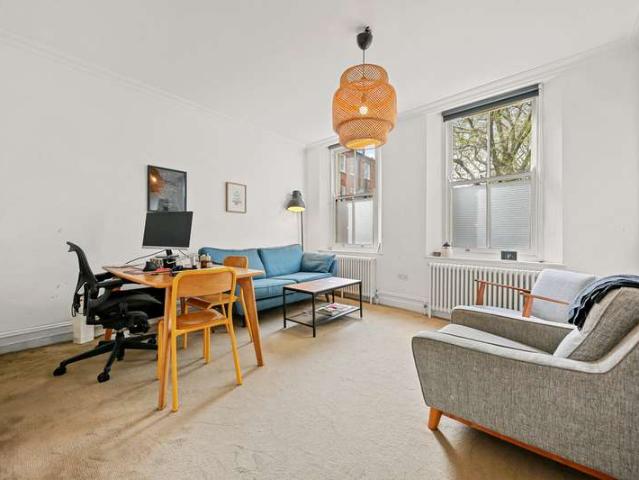 Flat for sale in St. George in the East, Shadwell