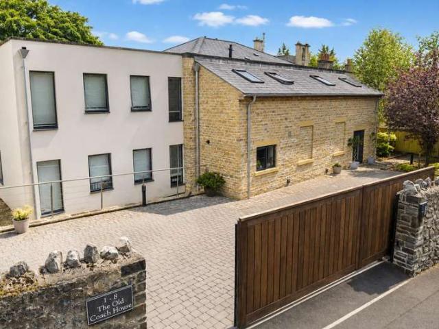 Flat for sale in Feckenham, City Of Bristol