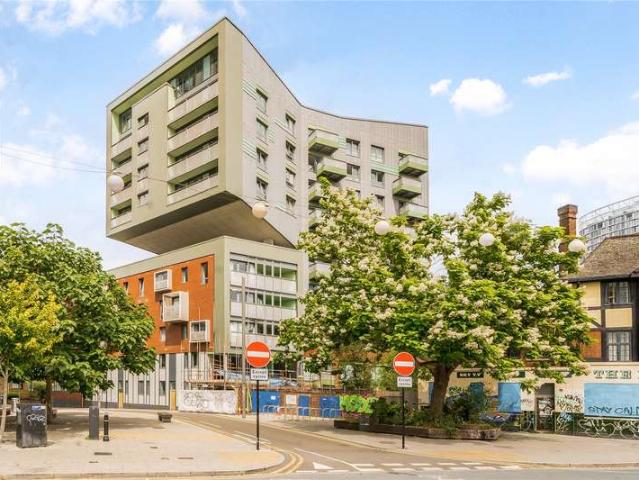 Flat for sale in London Borough of Newham, Greater London