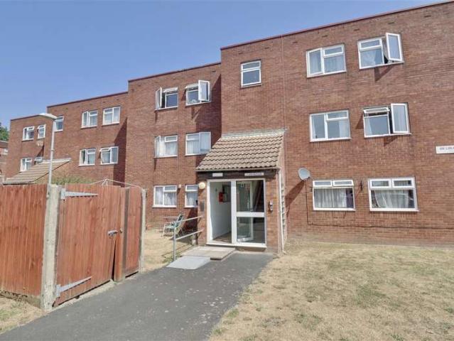 Flat for sale in Hilsea, City Of Portsmouth