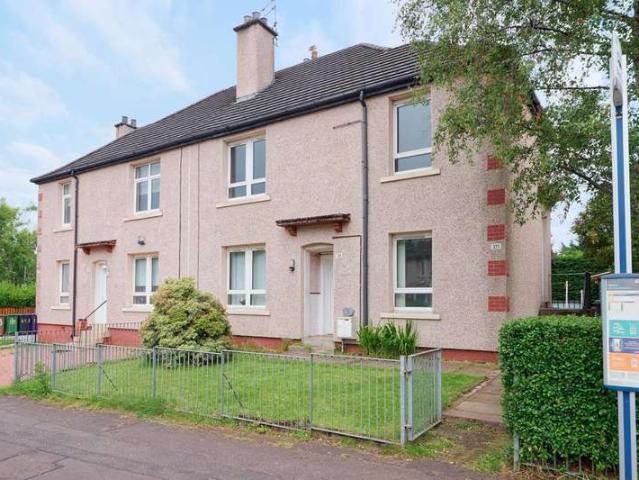 Flat for sale in Knightswood, Scotland