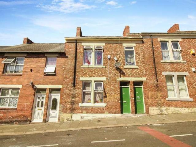 Flat for sale in Fenham, Tyne And Wear