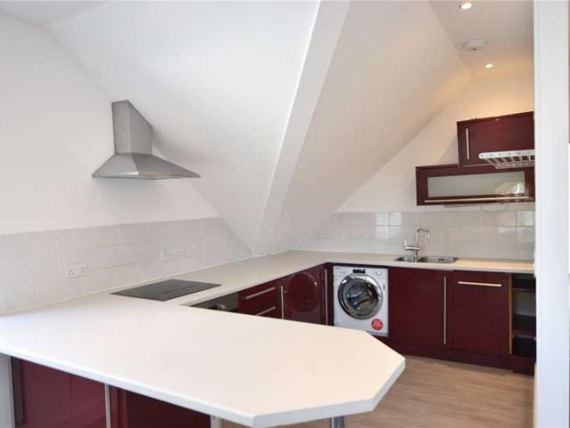 Flat for rent in London Borough of Sutton, Greater London