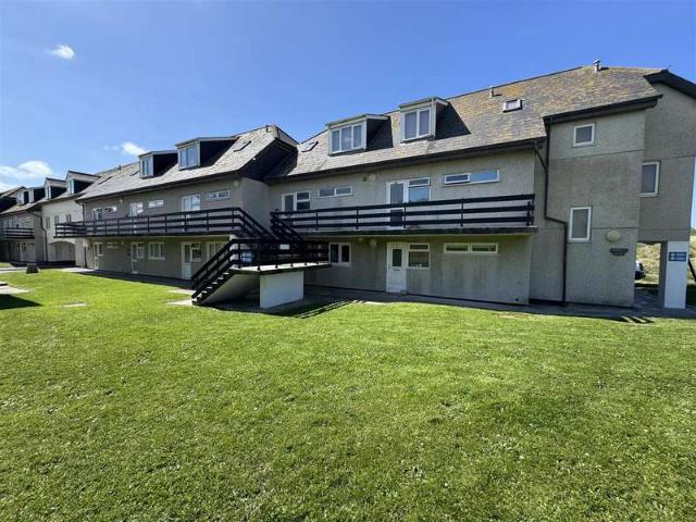 Flat for sale in Penwartha Coombe, Cornwall