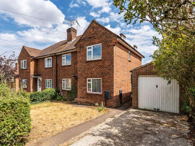 Flat for sale in Sevenoaks, The Butts