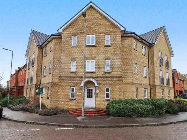 Flat for sale in Great Ashby, King's Walden