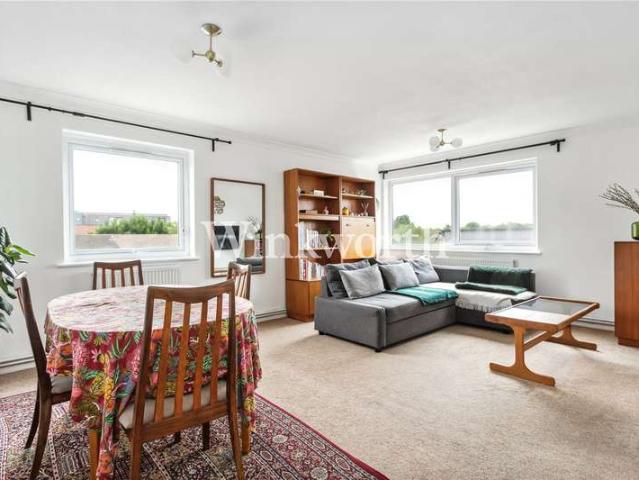 Flat for sale in London Borough of Enfield, Greater London
