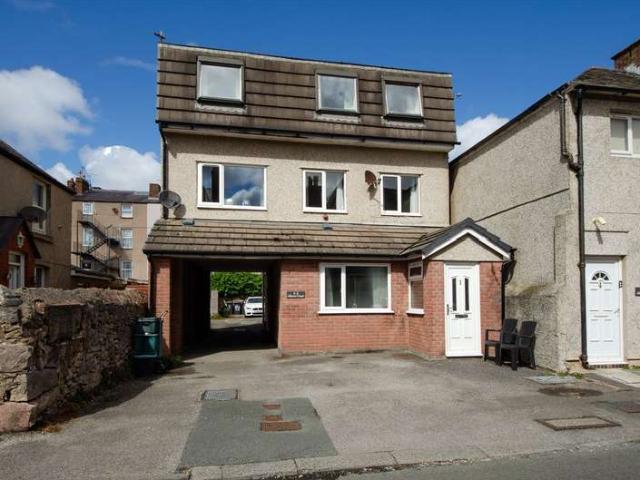 Flat for sale in Craig-y-don, Llandudno