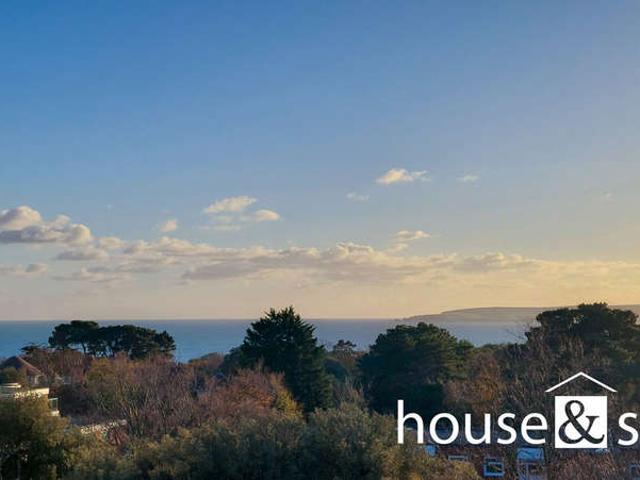 Flat for sale in Bournemouth
