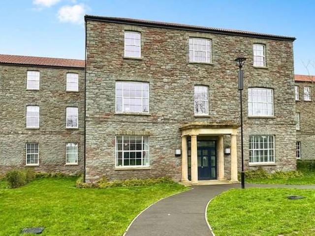 Flat for sale in Feckenham, City Of Bristol