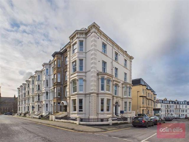 Flat for sale in South Cliff, Kepwick