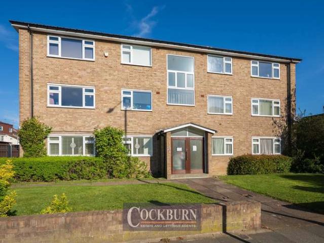 Flat for sale in New Eltham, Greater London