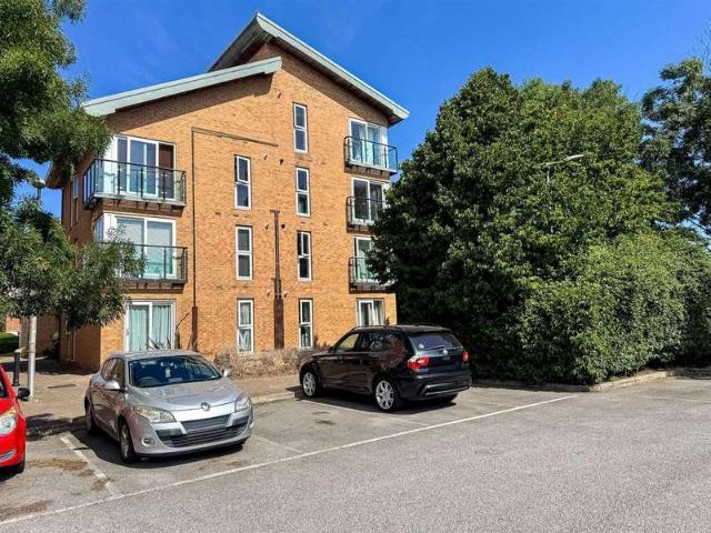 Flat for sale in Weston-super-mare, North Somerset