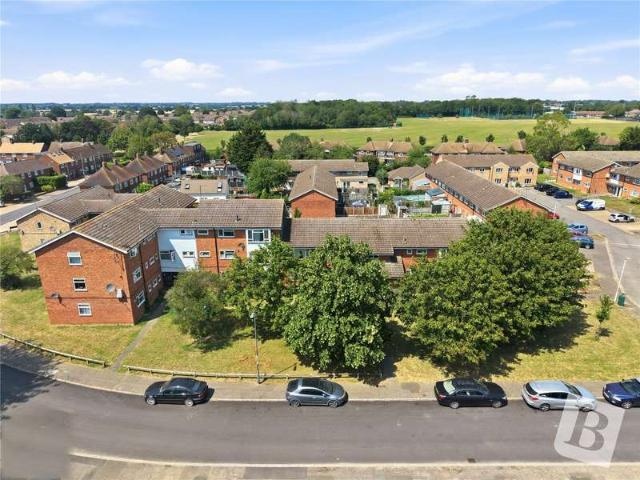 Flat for sale in Melbourne, Chelmsford