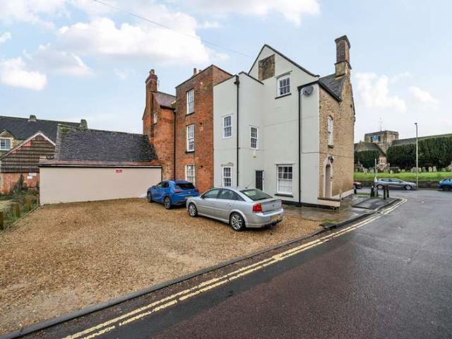 Flat for sale in Great Faringdon, Dromore