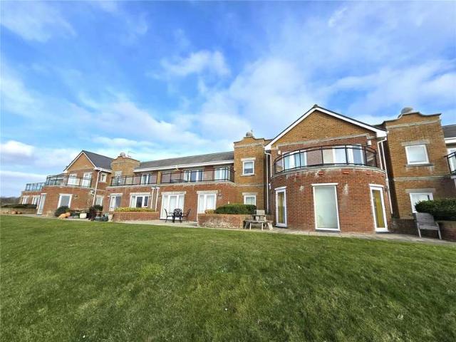 Flat for sale in Totland, Isle Of Wight