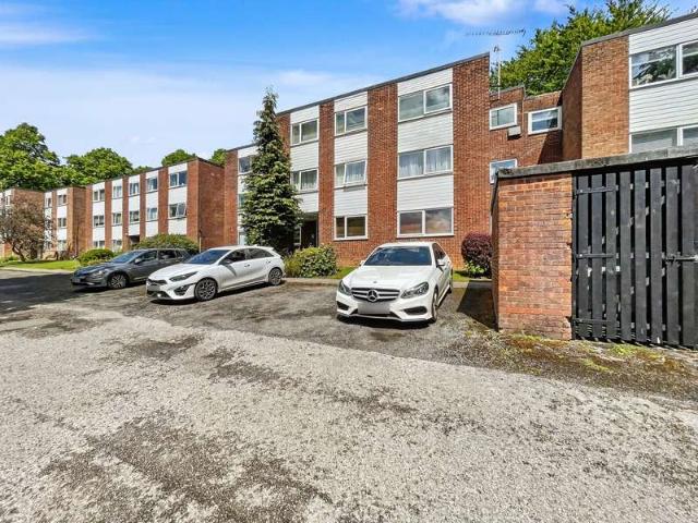 Flat for sale in Salford, Greater Manchester