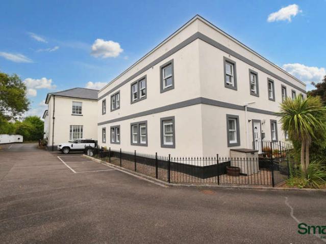 Flat for sale in Watergate, Devon