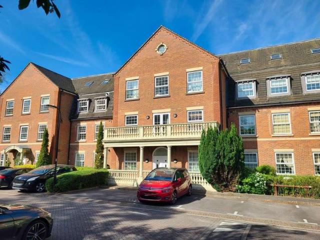 Flat for sale in Glen Eyre, City Of Southampton