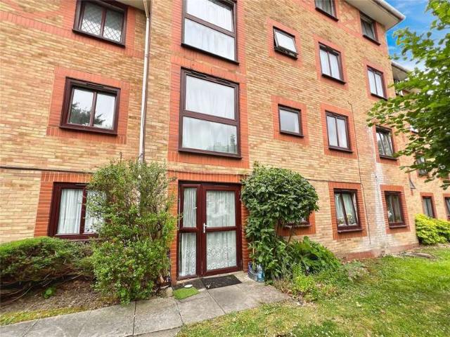 Flat for sale in St Mary's, City Of Southampton