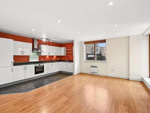 Flat for rent in London Borough of Bromley, Greater London