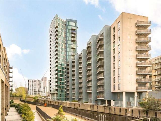Flat for sale in Mill Meads, Greater London