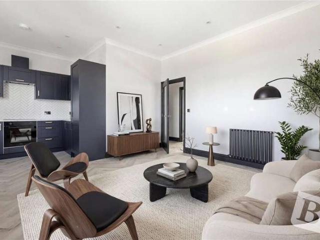 Flat for sale in Melbourne, Chelmsford