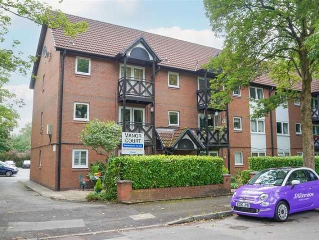 Flat for sale in Georgia, Greater Manchester