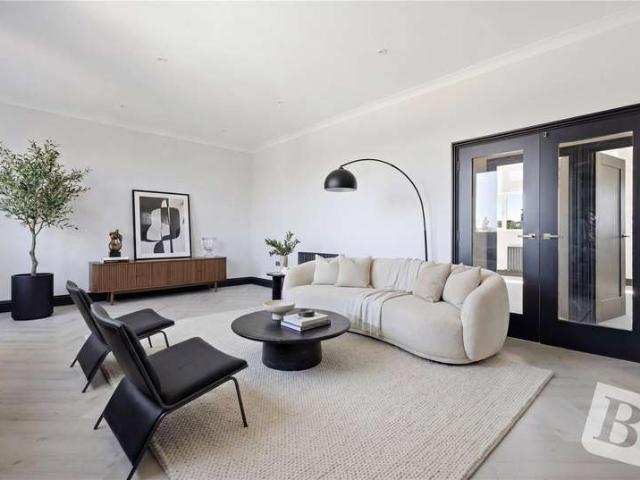 Flat for sale in Melbourne, Chelmsford