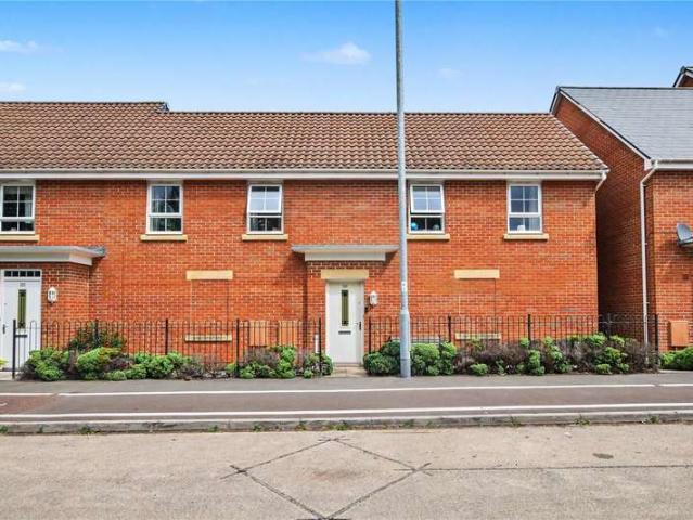 Flat for sale in Norton Fitzwarren, Somerset