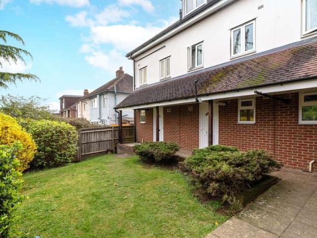 Flat for sale in Dromore, Oxfordshire