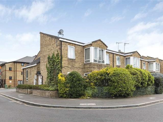 Flat for sale in Mill Meads, Greater London