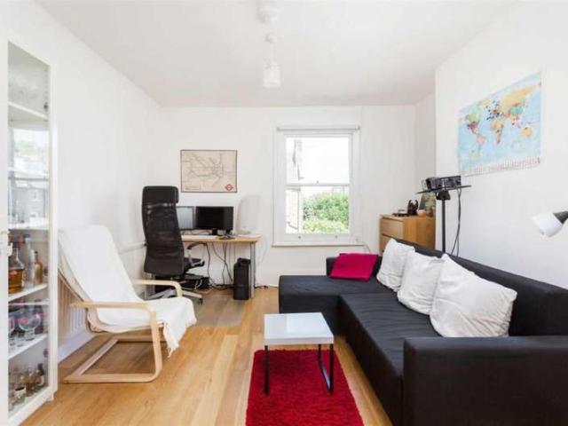 Flat for rent in Gospel Oak, Greater London