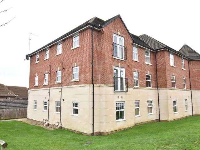 Flat for sale in Wincanton, Somerset