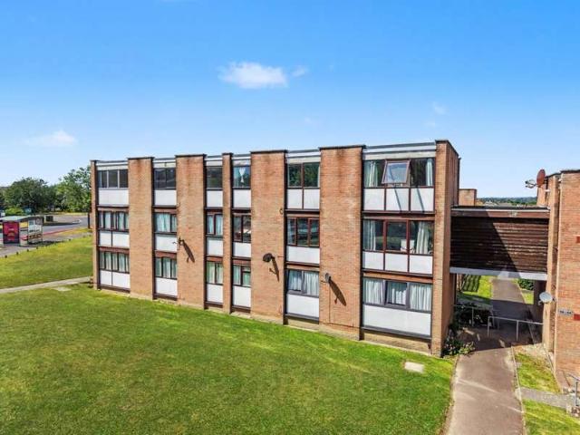 Flat for sale in Oakdale, Poole