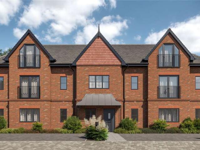 Flat for sale in Row Town, Surrey