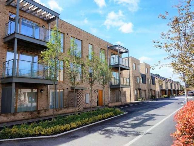 Flat for sale in Arbury, Cambridgeshire